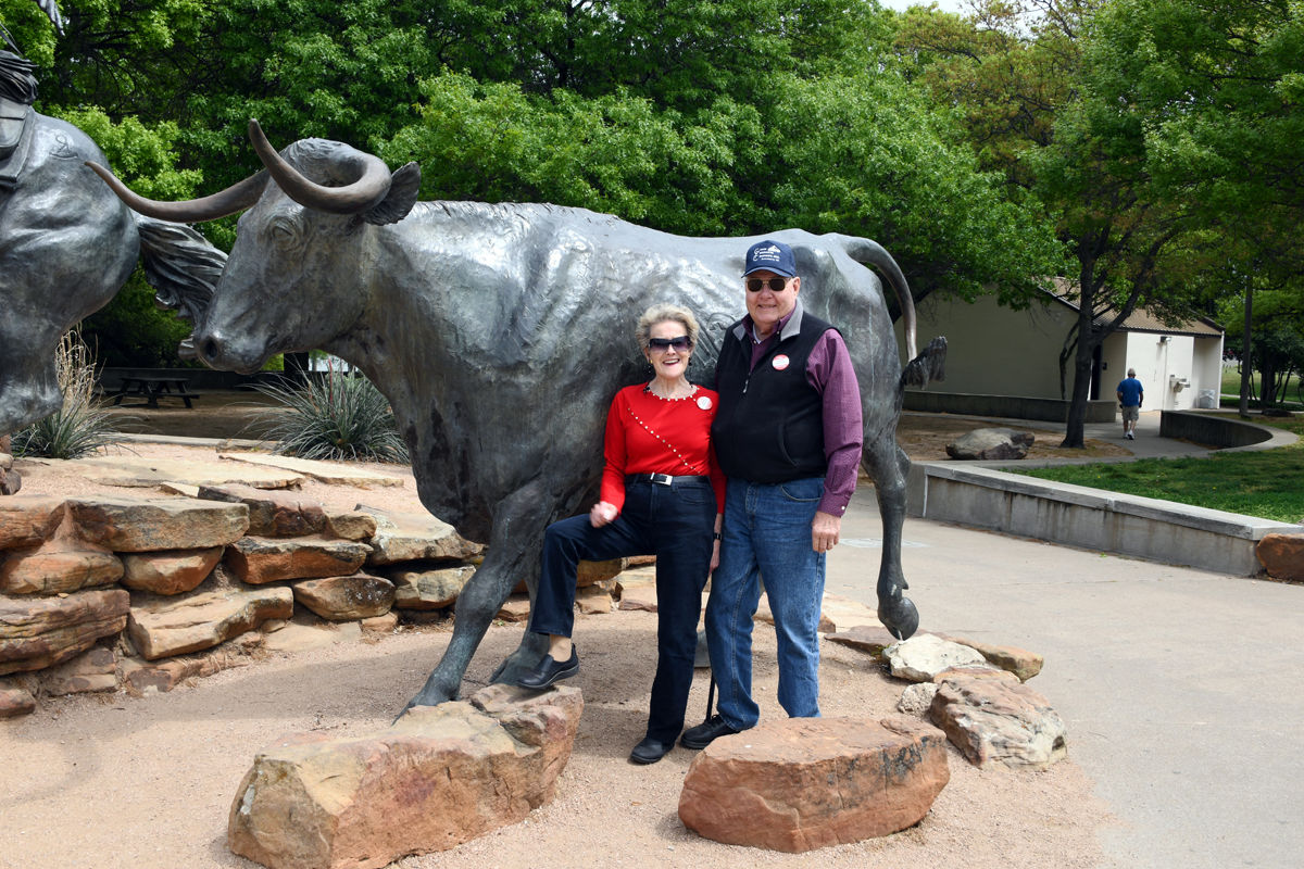 294 Wanda and Doug Peterson.JPG